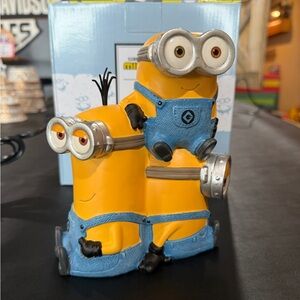 Scentsy Minions Warmer